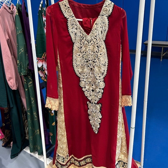 Red Kurta - Picture 1 of 1